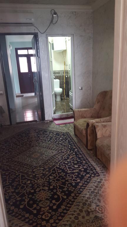 Nini'S Apartments Batoumi Extérieur photo